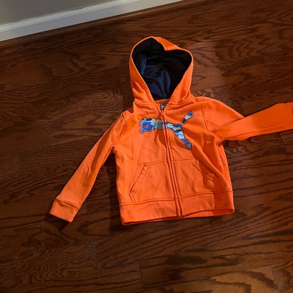 Kids Puma Jacket with hoodie - Picture 2 of 6